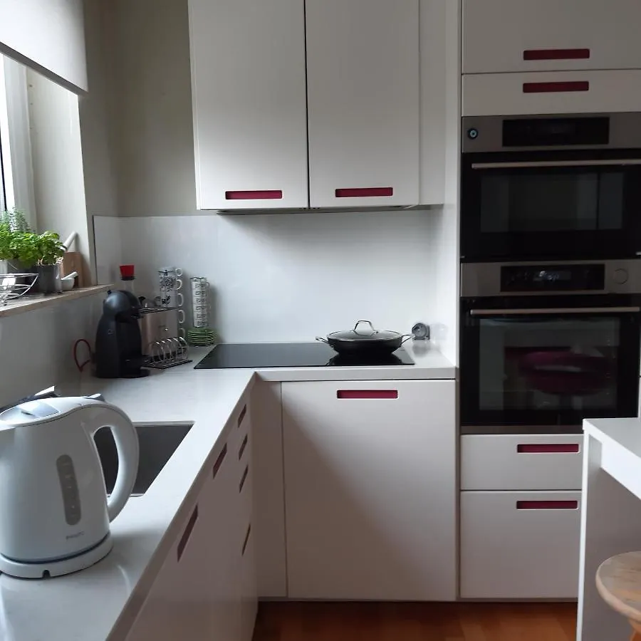 Magnifique Appartement- Brussels Expo Laeken דירה