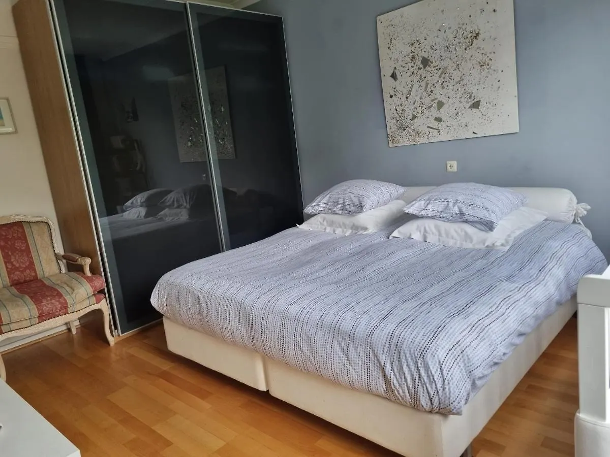 דירה Magnifique Appartement- Brussels Expo Laeken בלגיה